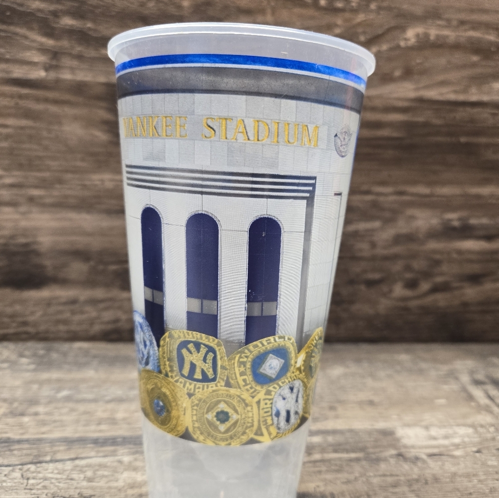 NY YANKEES STADIUM Beer Pop Soda CUP WORLD SERIES CHAMPIONS RINGS MLB BASEBALL‎